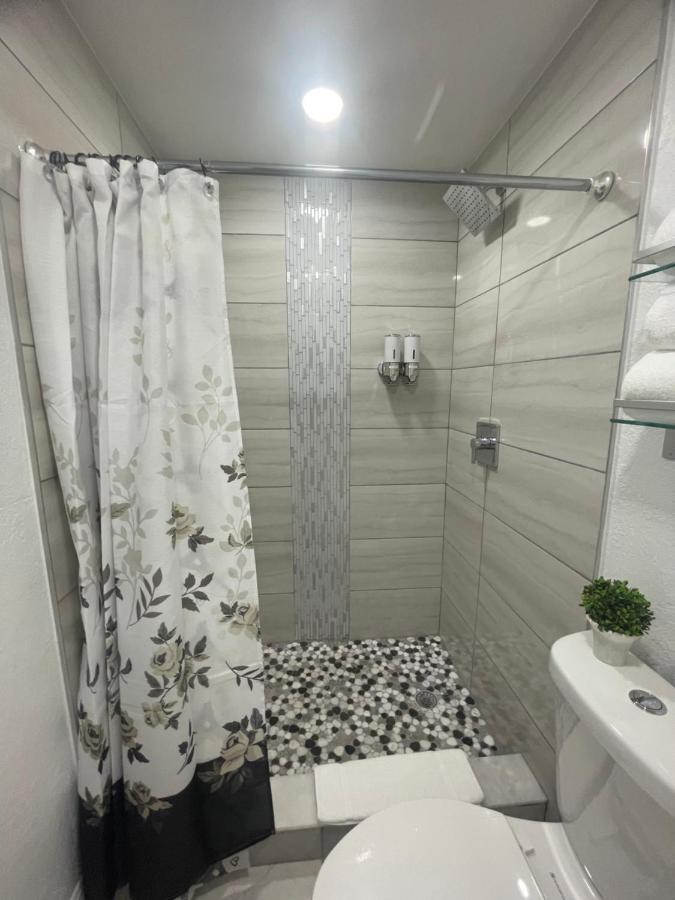 Tranquilo Y Fantastico Apartamento Cerca De Playas Y Areopuerto Тампа Екстериор снимка